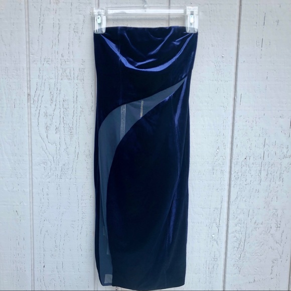 House of CB London “Careda” Velvet Mesh  Dress. - Picture 2 of 8